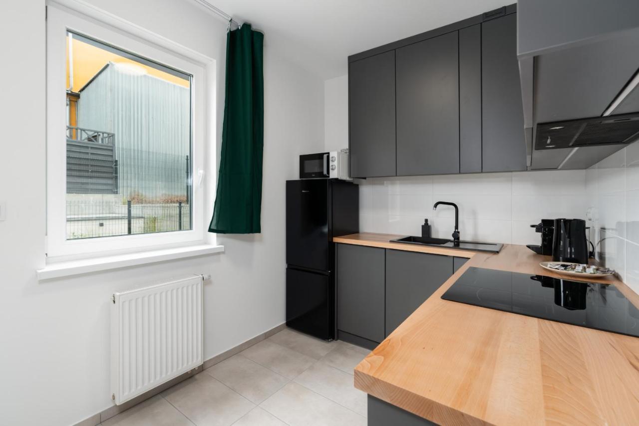 Apartments With Garden Dmowskiego 81 By Noclegi Renters Poznan Dış mekan fotoğraf