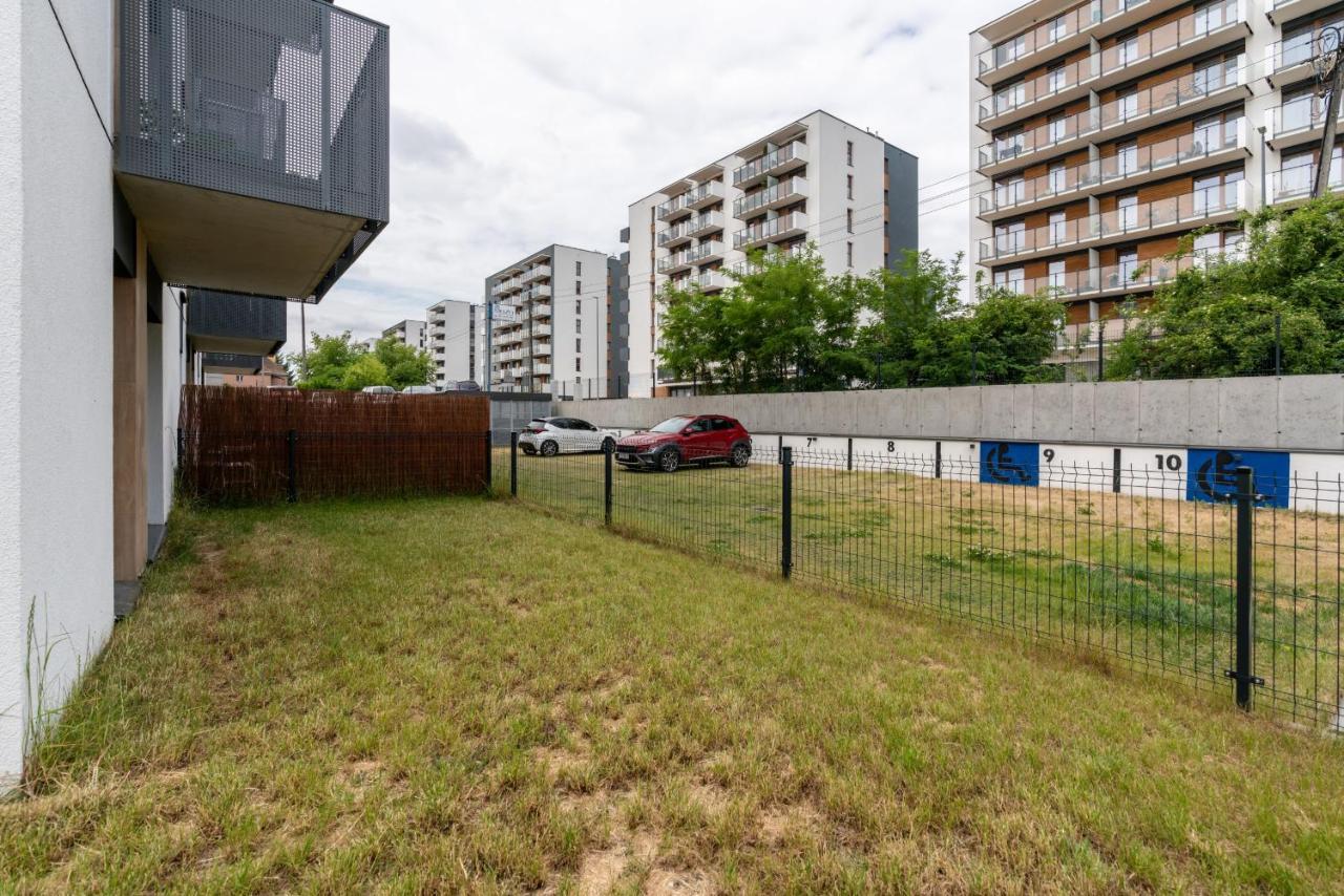Apartments With Garden Dmowskiego 81 By Noclegi Renters Poznan Dış mekan fotoğraf
